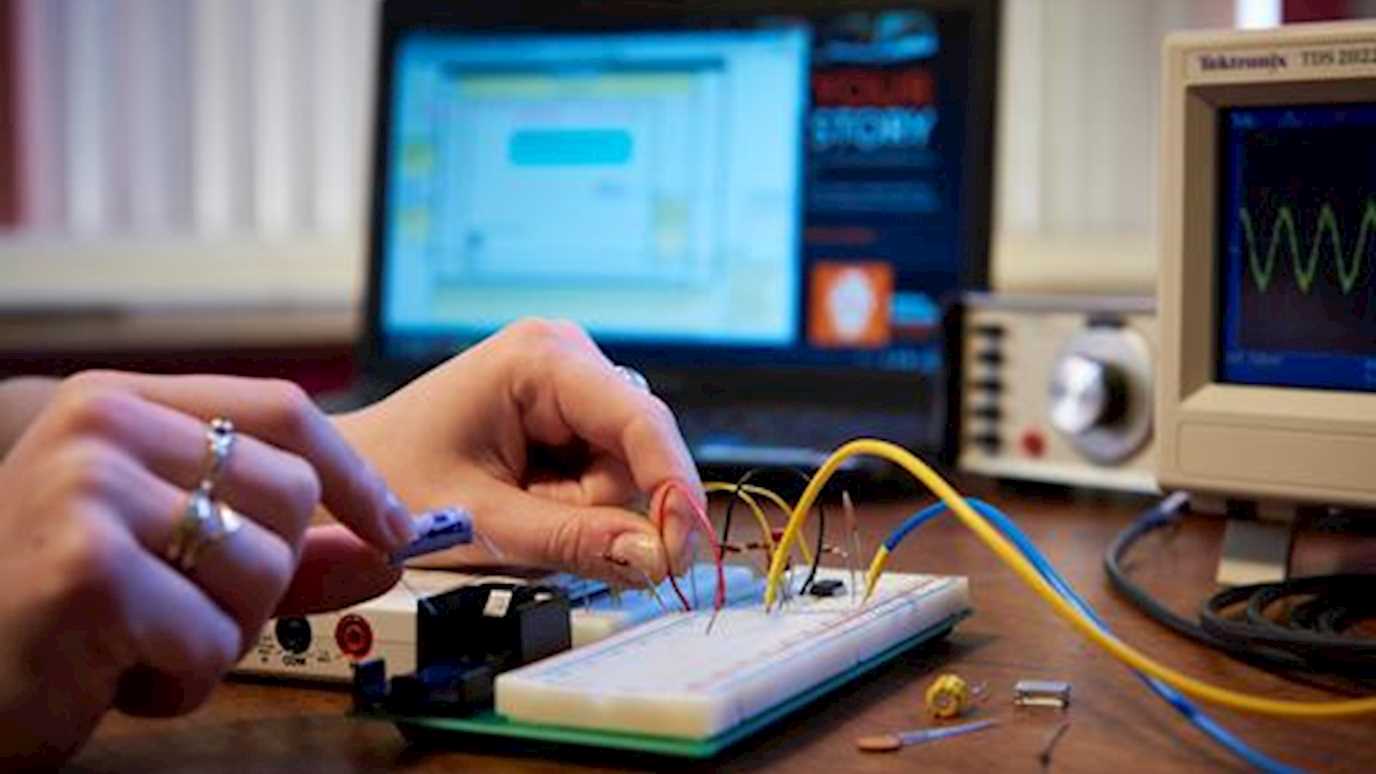 Electronic Engineering Degree Online in USA
